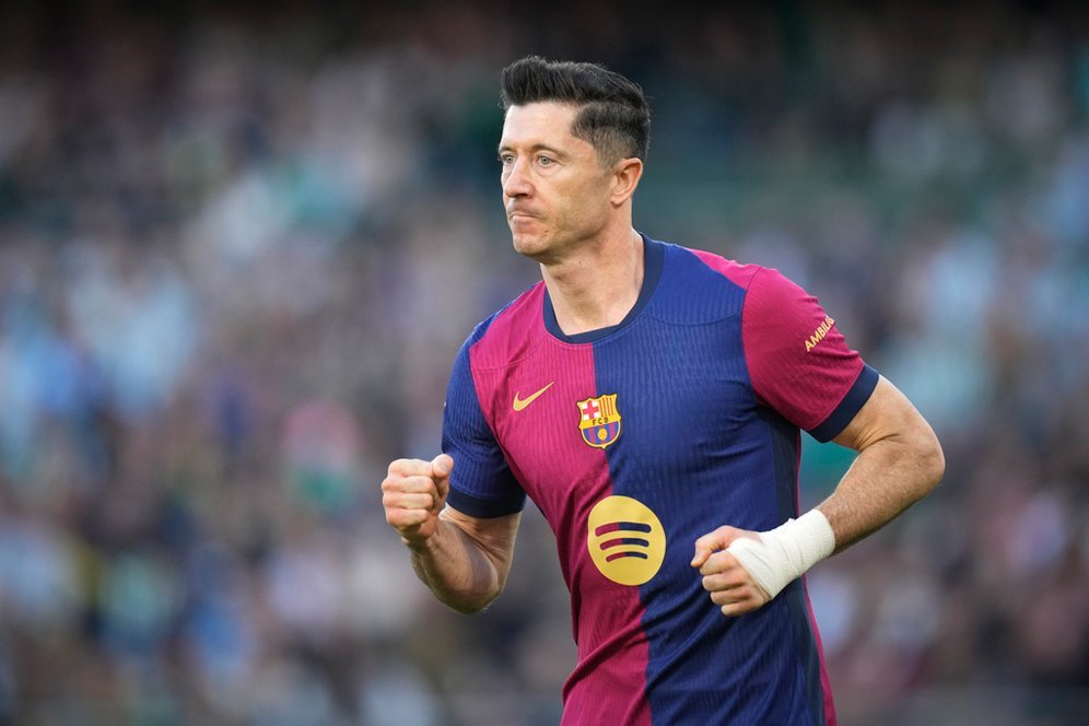 Musim Depan, Barcelona Masih Ingin Pertahankan Lewandowski Musim Depan, Barcelona Masih Ingin Pertahankan Lewandowski