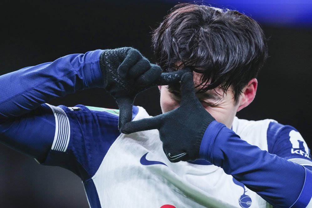 Pelatih Liverpool Apresiasi Gaya Permainan Menyerang Tottenham