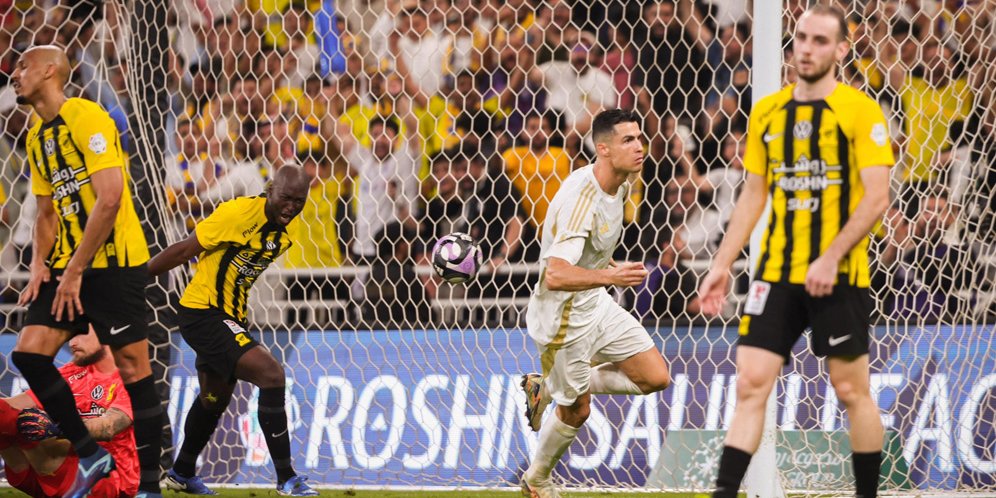 Benzema dan Ronaldo Cetak Gol, Al Ittihad Kalahkan Al Nassr Skor 2-1