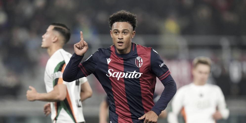 Jay Idzes Berikan Penalti, Venezia Dibantai Bologna 3-0