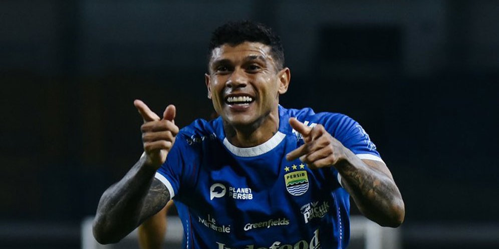 Syahdu! Ciro Alves Selebrasi Joget Sadbor usai Cetak Gol Salto untuk Persib ke Gawang Malut United di BRI Liga 1