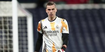 El Clasico Ricuh: Andriy Lunin Dapat Kartu Merah Meski Tak Main Lawan Barcelona El Clasico Ricuh: Andriy Lunin Dapat Kartu Merah Meski Tak Main Lawan Barcelona