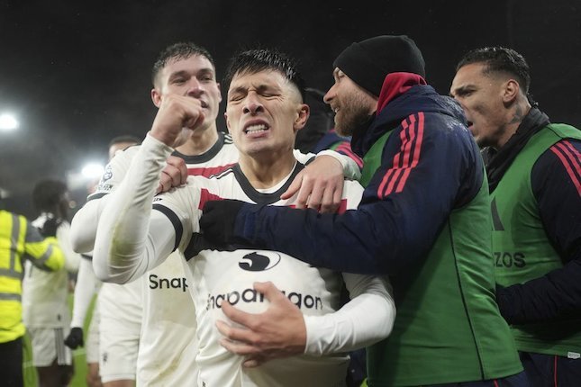 Kiper dan Bek Kiper dan Bek