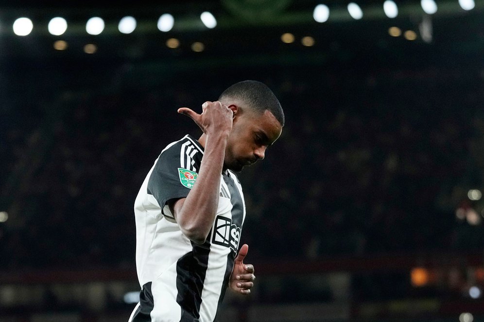 Jadi Rebutan Arsenal dan Liverpool, Alexander Isak: Kita Lihat Nanti Ya!