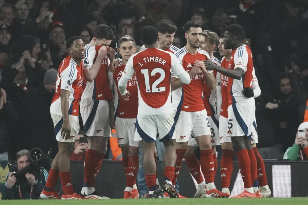Pertarungan Sengit Arsenal vs Manchester City: Superkomputer Ungkap Pemenangnya!