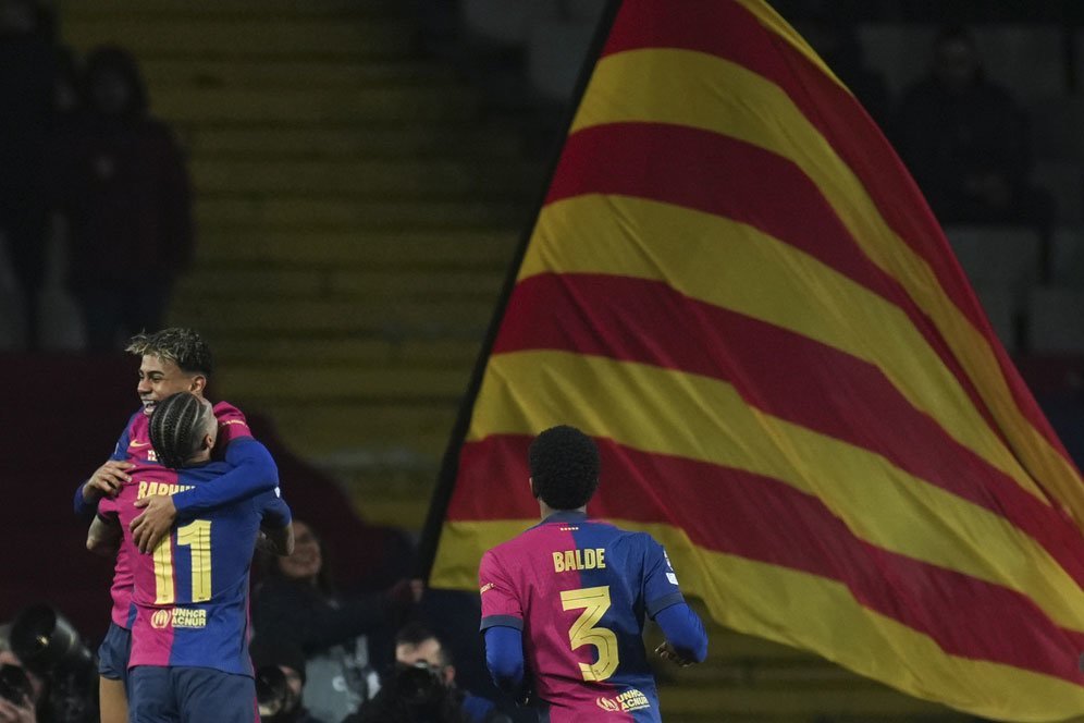 Rahasia Sukses FC Barcelona: Mengelola Jutaan Fans di Seluruh Dunia Rahasia Sukses FC Barcelona: Mengelola Jutaan Fans di Seluruh Dunia