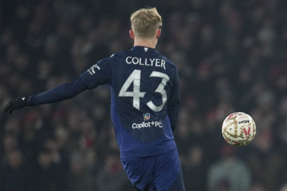 Debut Manis Toby Collyer di Liga Europa: Gelandang Pertama MU yang Catat 50 Operan di Debut