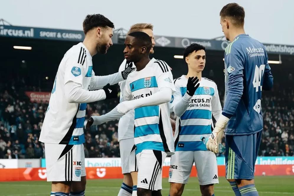 Eliano Reijnders Cetak Gol Pertama di Eredivisie Musim Ini, Klub Thom Haye Terdegradasi Eliano Reijnders Cetak Gol Pertama di Eredivisie Musim Ini, Klub Thom Haye Terdegradasi