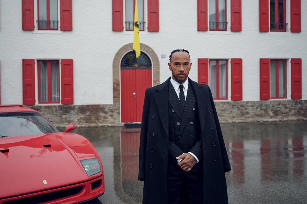 Akhirnya Resmi Bela Ferrari, Lewis Hamilton: Impian Saya Balapan Pakai Warna Merah Terwujud