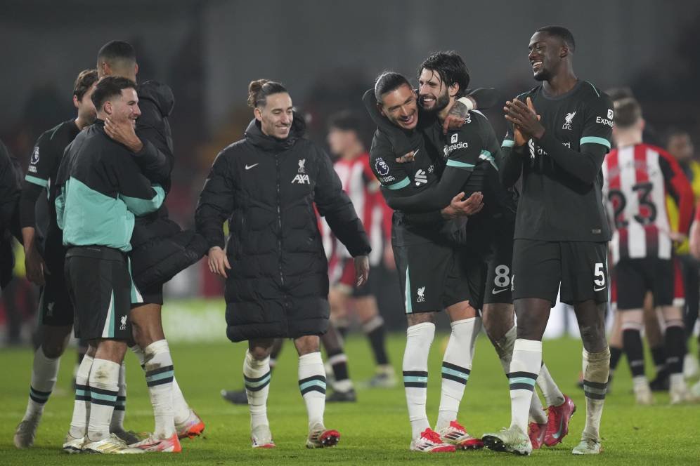 Liverpool Melesat, Arsenal Terpeleset Liverpool Melesat, Arsenal Terpeleset
