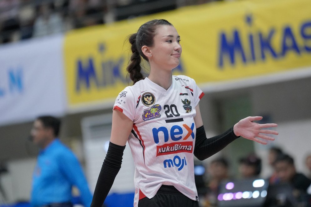 Eksklusif Sabina Altynbekova: Si Cantik yang Suka Kue Lumpur Eksklusif Sabina Altynbekova: Si Cantik yang Suka Kue Lumpur