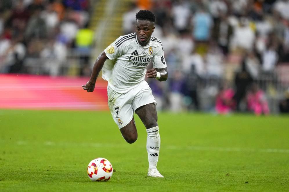 Vinicius Junior Terima Sanksi 2 Pertandingan Usai Toyor Kiper Valencia Vinicius Junior Terima Sanksi 2 Pertandingan Usai Toyor Kiper Valencia