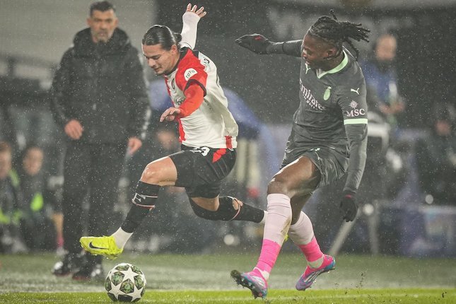 Bek Feyenoord Sudah Mempersiapkan Diri