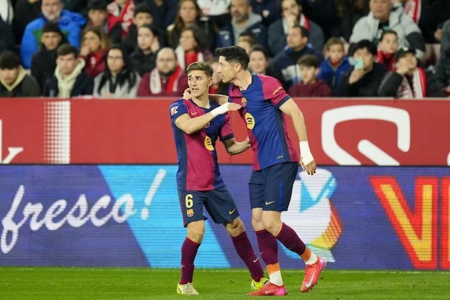 Barcelona Menang Telak Atas Sevilla