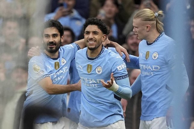 City Kokoh di Empat Besar