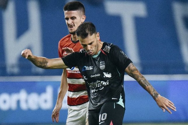 Dominasi Persib di BRI Liga 1 2024/2025