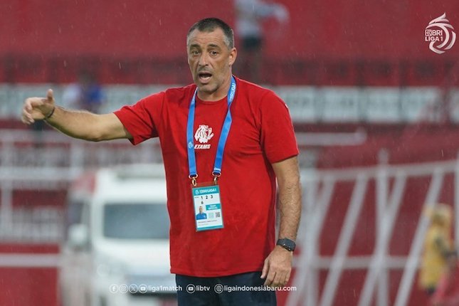 Arema FC Rasakan Dampak Positif Kehadiran Wasit Asing