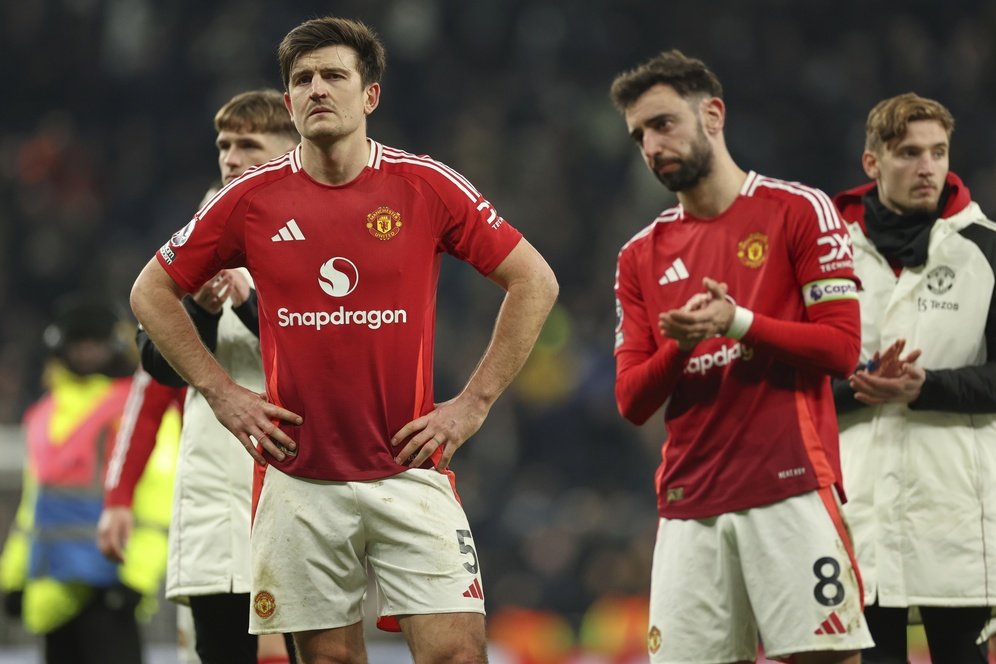 Kritik Pedas Gary Neville Terhadap Performa Memalukan MU di Kandang Tottenham: Benar-Benar Sudah Gila!