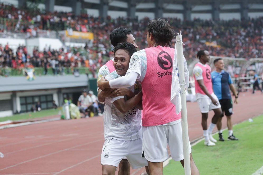 Kontroversi Sanksi Beckham Putra dari Komdis PSSI Kontroversi Sanksi Beckham Putra dari Komdis PSSI