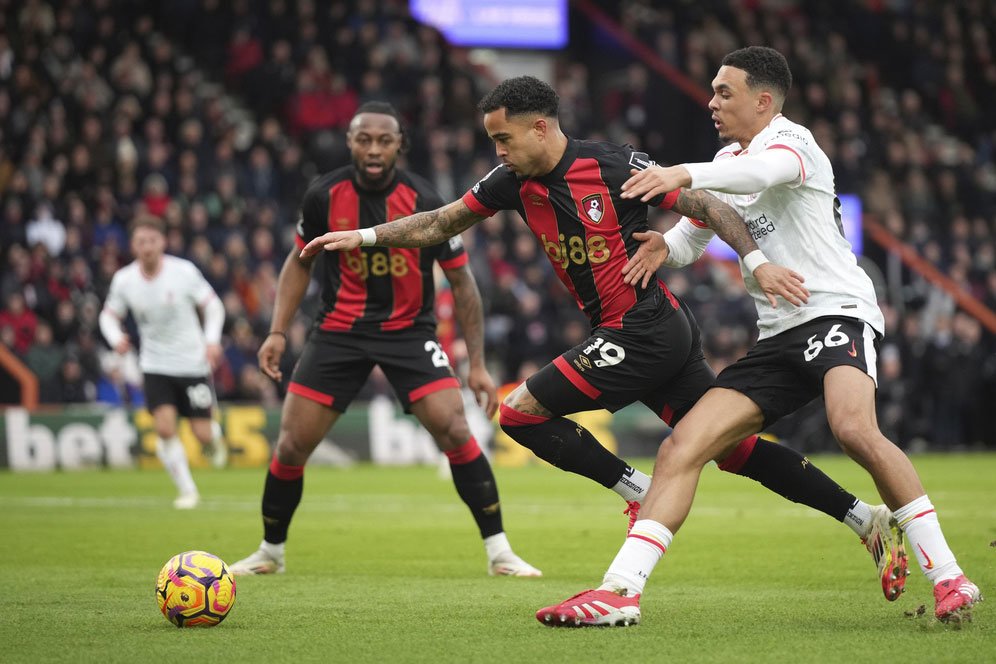 Cedera di Bournemouth vs Liverpool, Trent Alexander-Arnold Absen Lawan Tottenham?