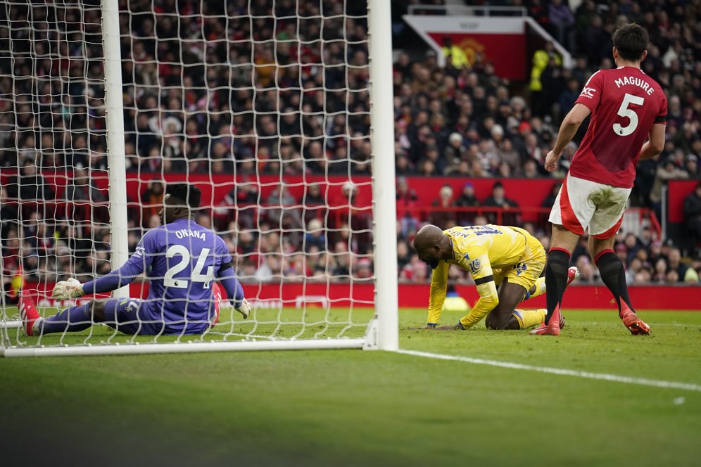 Kemahalan, MU Batal Rekrut Bomber Crystal Palace Ini? Kemahalan, MU Batal Rekrut Bomber Crystal Palace Ini?