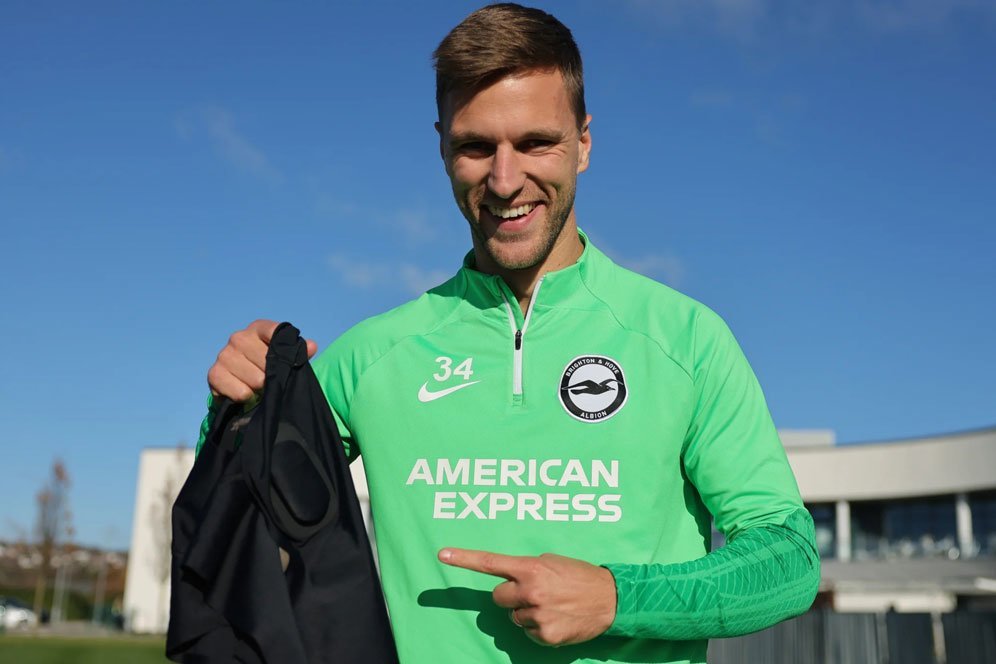 Perjalanan Karier Joel Veltman: Dari Ajax ke Brighton dan Keinginan Membela Timnas Indonesia Perjalanan Karier Joel Veltman: Dari Ajax ke Brighton dan Keinginan Membela Timnas Indonesia