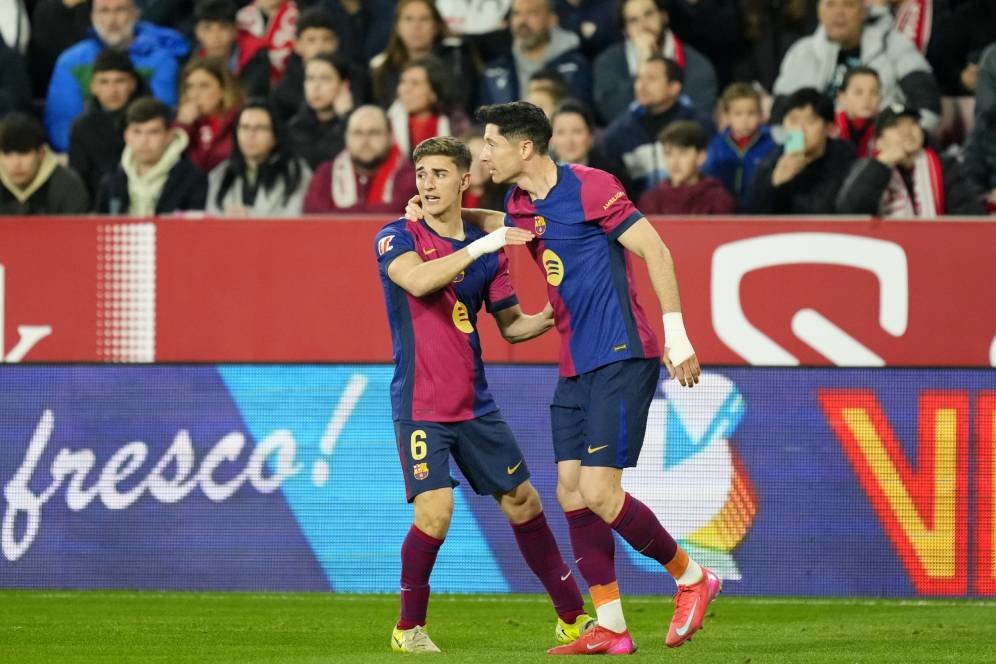 Rapor Pemain Barcelona saat Gilas Sevilla: Szczesny Tangguh, Pedri Bersinar, Fermin Kartu Merah! Rapor Pemain Barcelona saat Gilas Sevilla: Szczesny Tangguh, Pedri Bersinar, Fermin Kartu Merah!