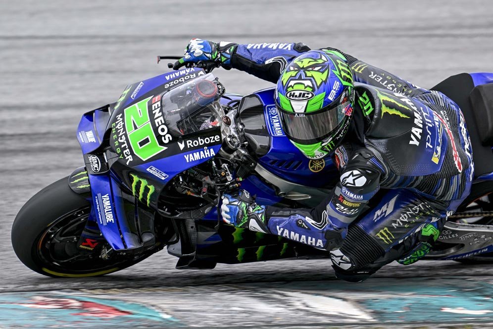 Yamaha Ogah Buru-Buru Pakai Mesin V4 di MotoGP 2025: Nanti Saja Kalau Sudah Siap Yamaha Ogah Buru-Buru Pakai Mesin V4 di MotoGP 2025: Nanti Saja Kalau Sudah Siap