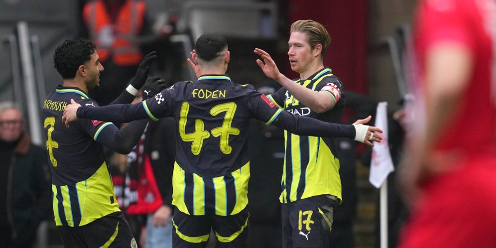 Pengganti Rodri: Nico Gonzalez Alami Cedera di Laga Debut Bersama Man City