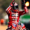 Video Marc Marquez 'Ngalah' Sejenak ke Alex Marquez untuk Main Tekanan Ban di MotoGP Thailand Video Marc Marquez 'Ngalah' Sejenak ke Alex Marquez untuk Main Tekanan Ban di MotoGP Thailand