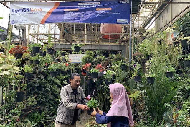 Komitmen BRI untuk Bantu Pedagang Pasar Bunga Bratang