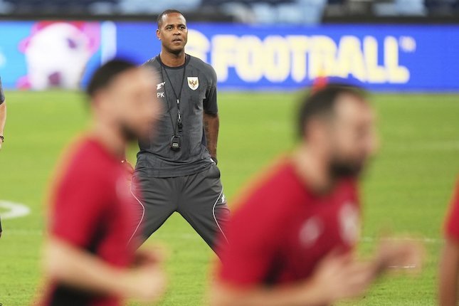 Patrick Kluivert Mandi Air Dingin