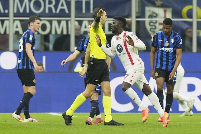 Inter Comeback dan Amankan Puncak Klasemen