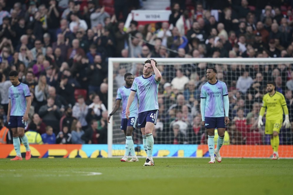 Arsenal Butuh Penyerang Top Arsenal Butuh Penyerang Top