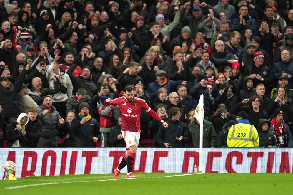 Mungkinkah Kepergian Bruno Fernandes Justru Selamatkan Manchester United? Mungkinkah Kepergian Bruno Fernandes Justru Selamatkan Manchester United?