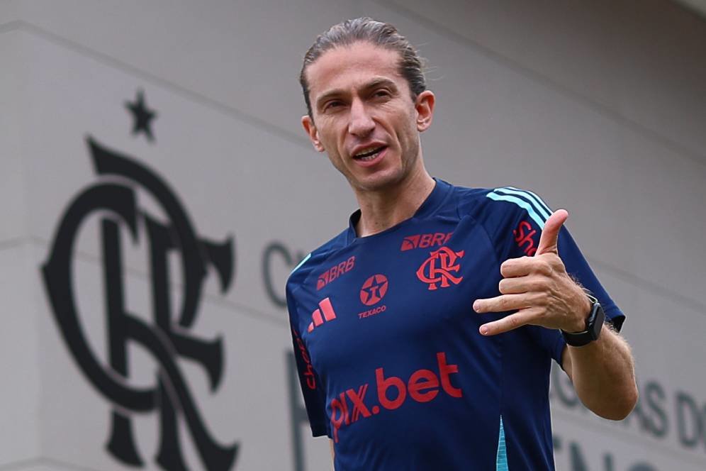 Filipe Luis: Sukses sebagai Pelatih dan Siap Hadapi Chelsea di Piala Dunia Antarklub Filipe Luis: Sukses sebagai Pelatih dan Siap Hadapi Chelsea di Piala Dunia Antarklub