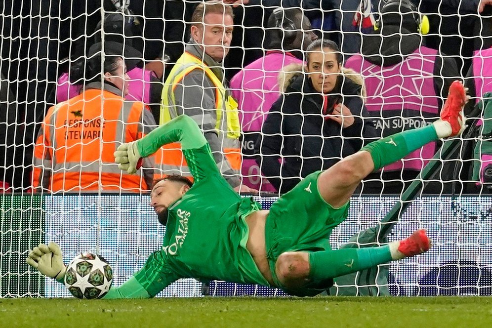 Donnarumma Bertemu Kembali dengan Lawan yang Dulu Kerap Menyiksanya Donnarumma Bertemu Kembali dengan Lawan yang Dulu Kerap Menyiksanya