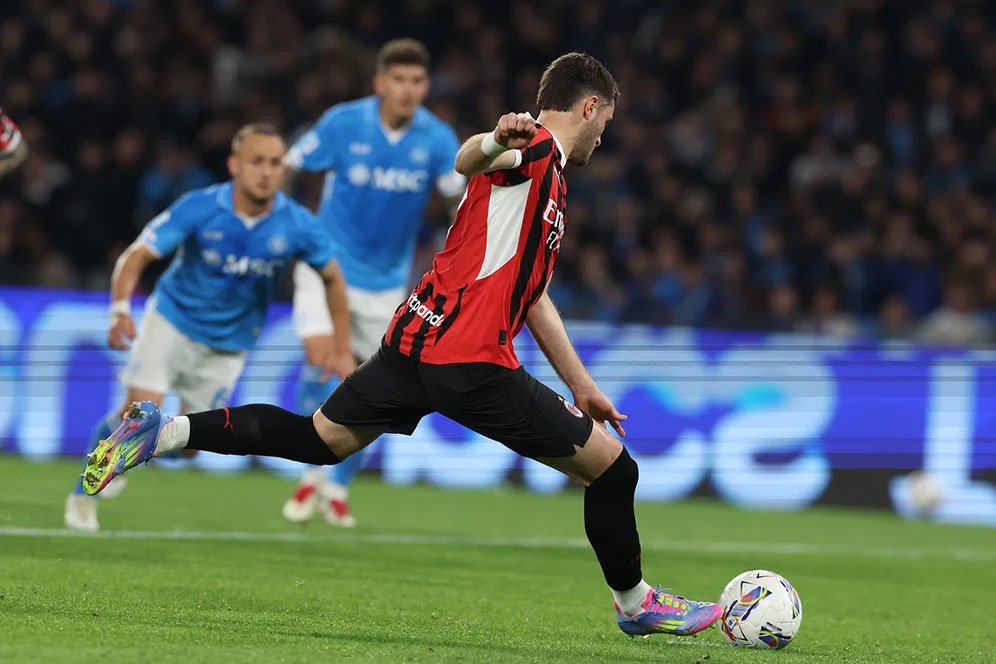 AC Milan: Keputusan Aneh, Start Buruk, Kegagalan Penalti, Akhir yang Mengecewakan AC Milan: Keputusan Aneh, Start Buruk, Kegagalan Penalti, Akhir yang Mengecewakan