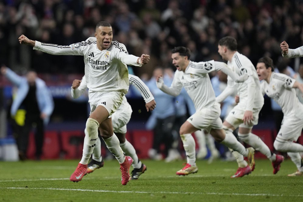 Nonton Live Streaming Real Madrid vs Arsenal - 8 Besar Liga Champions 2024/2025 Nonton Live Streaming Real Madrid vs Arsenal - 8 Besar Liga Champions 2024/2025