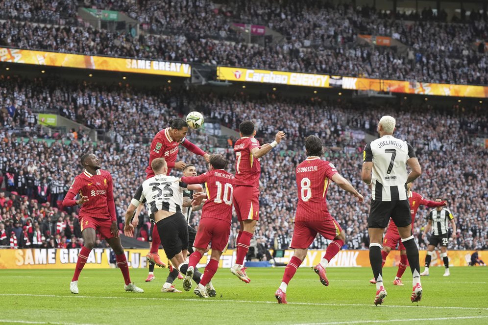 Liverpool Beruntung Ada Jeda Internasional? Arne Slot Gak Setuju Tuh!