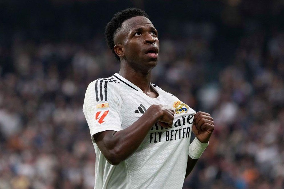 Tak Tergoda Tawaran Arab Saudi, Vinicius Segera Teken Kontrak Baru di Real Madrid Tak Tergoda Tawaran Arab Saudi, Vinicius Segera Teken Kontrak Baru di Real Madrid
