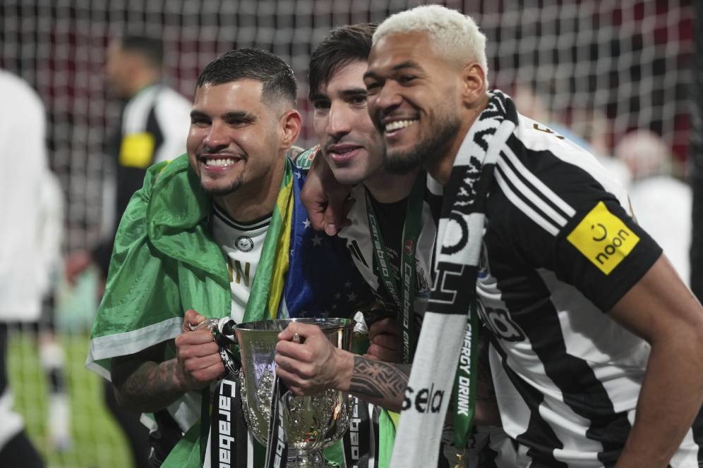 Bagaimana Tonali Bantu Newcastle Juara Carabao Cup dan Sebaliknya