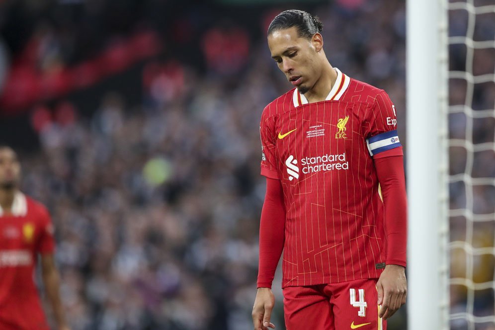 Kontrak Virgil van Dijk vs Mohamed Salah: Siapa yang Lebih Prioritas untuk Liverpool?