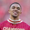 Jamie Carragher: Semoga Trofi Juara EPL Bisa Buat Trent Alexander-Arnold Bertahan! Jamie Carragher: Semoga Trofi Juara EPL Bisa Buat Trent Alexander-Arnold Bertahan!