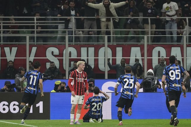 Calhanoglu Bersinar, Barella Inkonsisten Calhanoglu Bersinar, Barella Inkonsisten