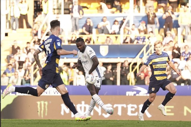 Parma dan Ketangguhan Lini Belakangnya