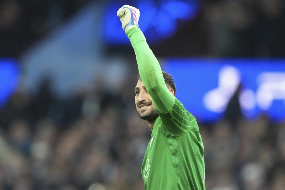 UEFA Didesak Hukum Gianluigi Donnarumma karena Aksi Kontroversial Lawan Arsenal
