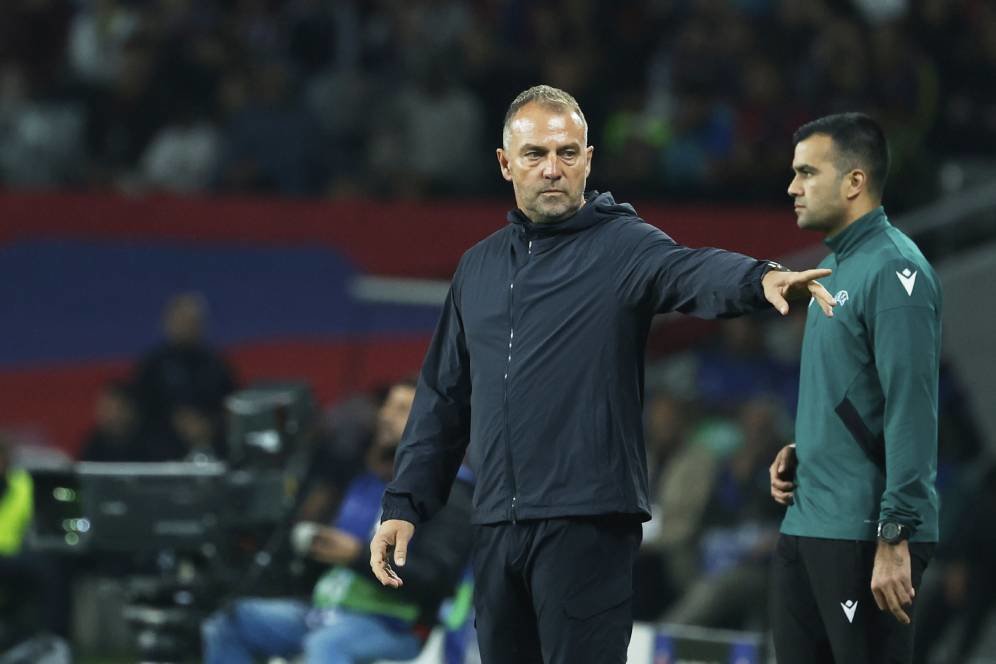 Real Madrid 'Ngambek' Jelang Final Copa Del Rey, Hansi Flick: No Comment!