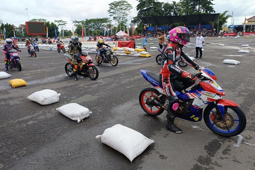 Malang Berpotensi Jamu Honda Dream Cup Lagi: Safety Oke, Jumlah Starter Banyak, Gabungkan Sport dan Entertainment Malang Berpotensi Jamu Honda Dream Cup Lagi: Safety Oke, Jumlah Starter Banyak, Gabungkan Sport dan Entertainment