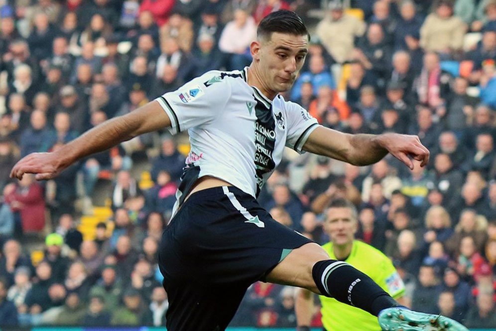 Manchester United Kecantol Striker Timnas Italia Ini? Manchester United Kecantol Striker Timnas Italia Ini?